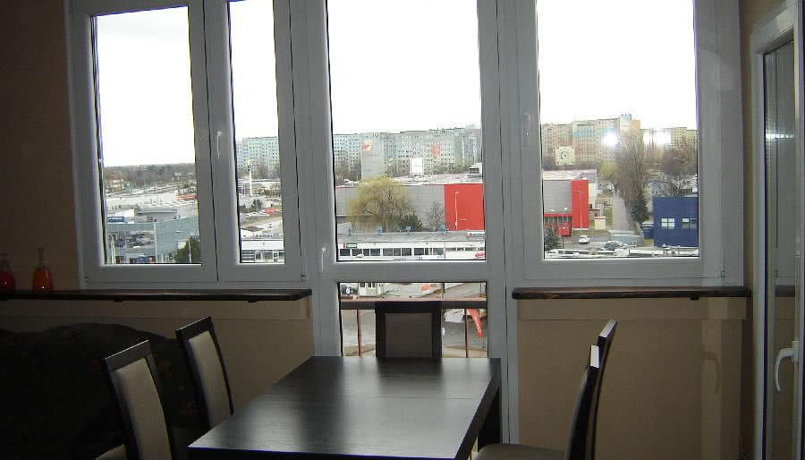 Wypoczynek i praca w salonie