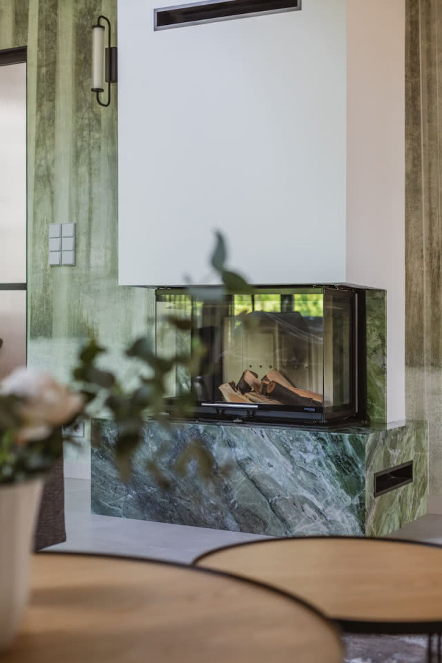 obudowa kominka zielony marmur