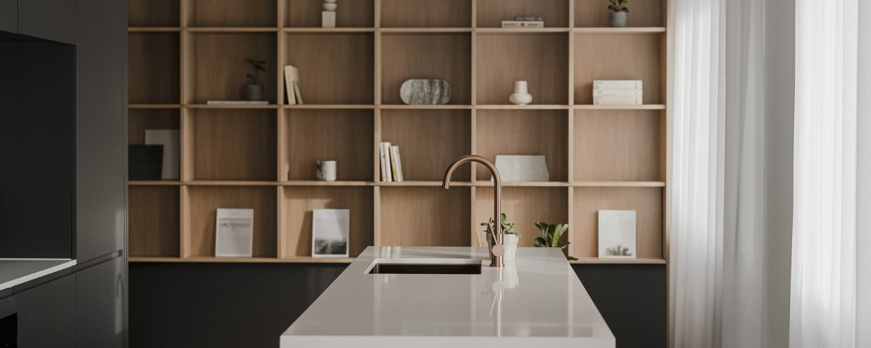 Mieszkanie singielki urządzone w spokojnych barwach