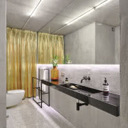 Życie vintage w domu z betonu