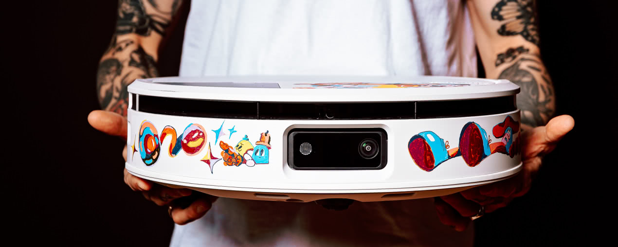 iRobot znów gra z WOŚP - unikatowa Roomba Max 705 Combo i autorski plakat już dostępne na aukcji