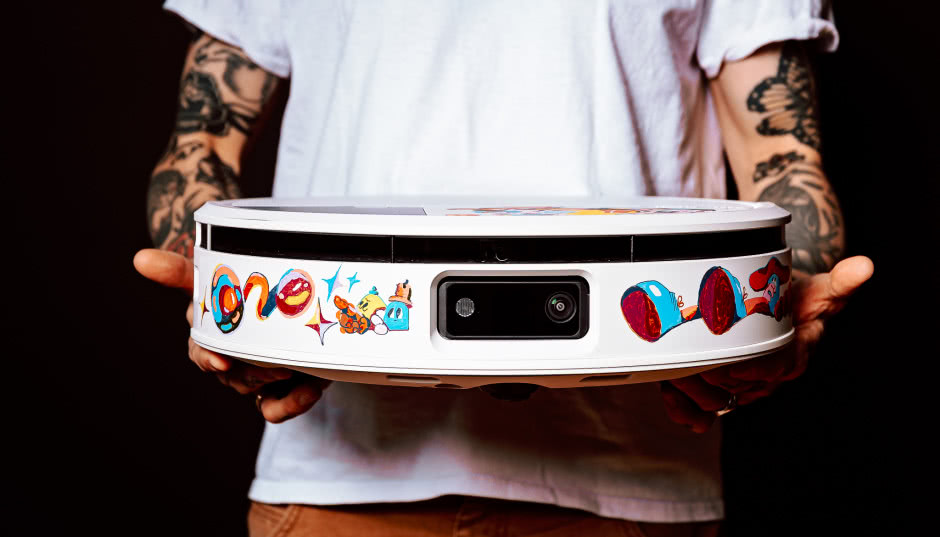 iRobot znów gra z WOŚP - unikatowa Roomba Max 705 Combo i autorski plakat już dostępne na aukcji