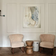 Loftowe wnętrza pracowni projektowej w starej kamienicy