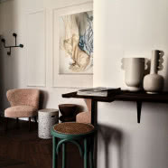 Loftowe wnętrza pracowni projektowej w starej kamienicy