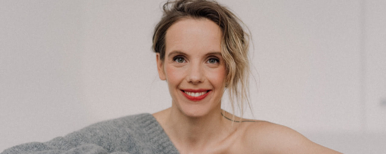 Między ciszą kosmosu a hałasem miasta. Rozmawiamy z Jo Jurgą