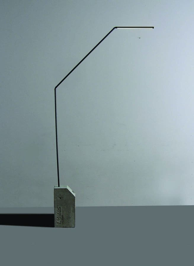 Lampa L1, inspirowana z jednej strony...