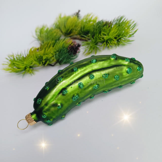 bombka w kształcie ogórka