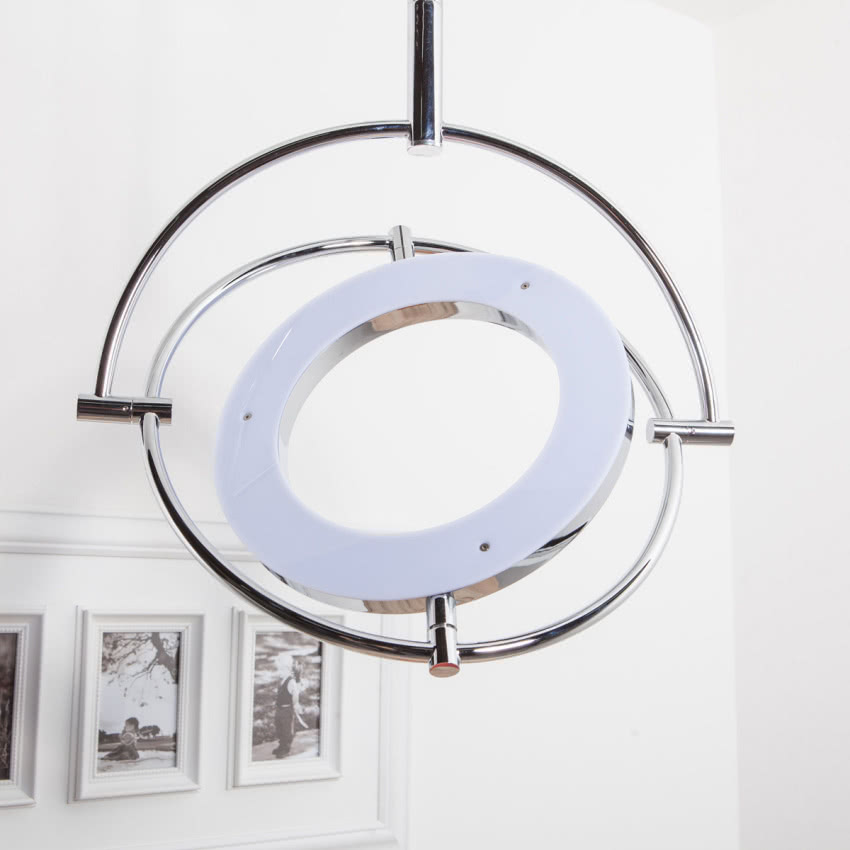 Lampa LED Nepomukpowyżej: Lampa wisząca LED Malu