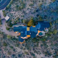 Tak wygląda dom na sprzedaż Stevena Seagala! Jego cena zwala z nóg!