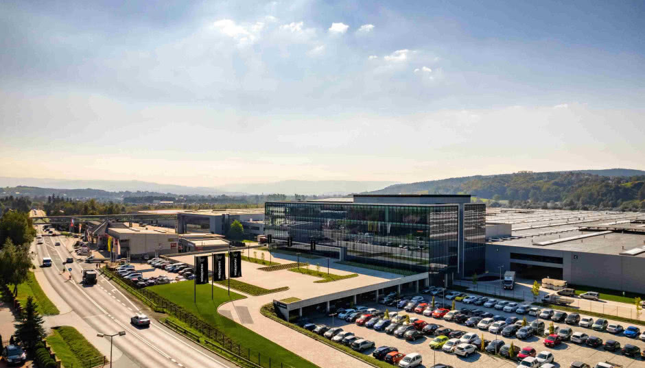 Biurowiec firmy WIŚNIOWSKI w II etapie konkursu "Obiekt roku w systemach Aluprof"