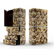 Komoda Symphony, Boca de Lobo