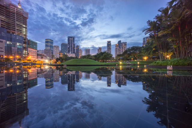 Park przy wieżowcu Petronas