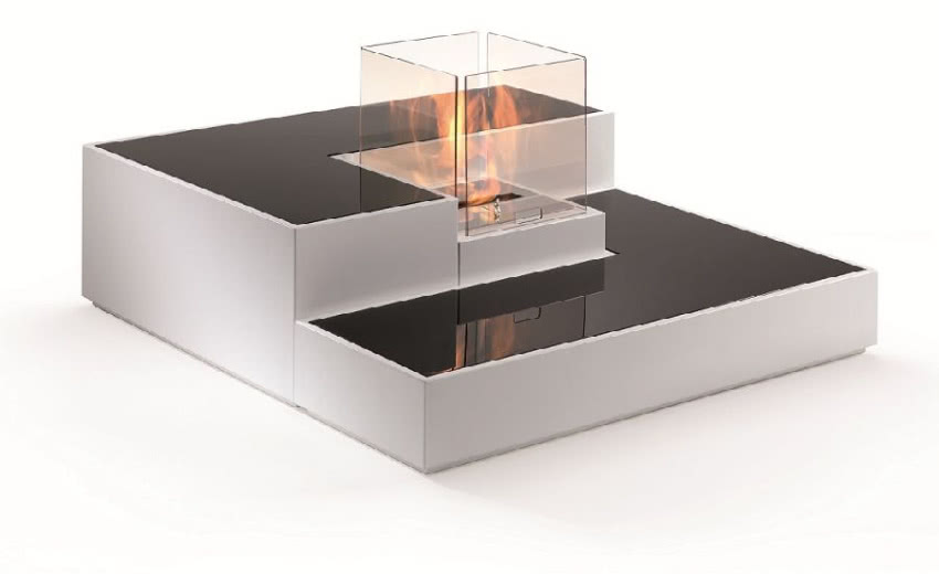 Biokominek Tetris moze być biały lub czarno-biały.