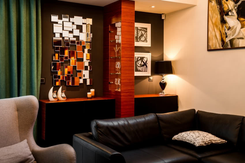 Obrazy, grafiki, lustrzane dekoracje - ściany...