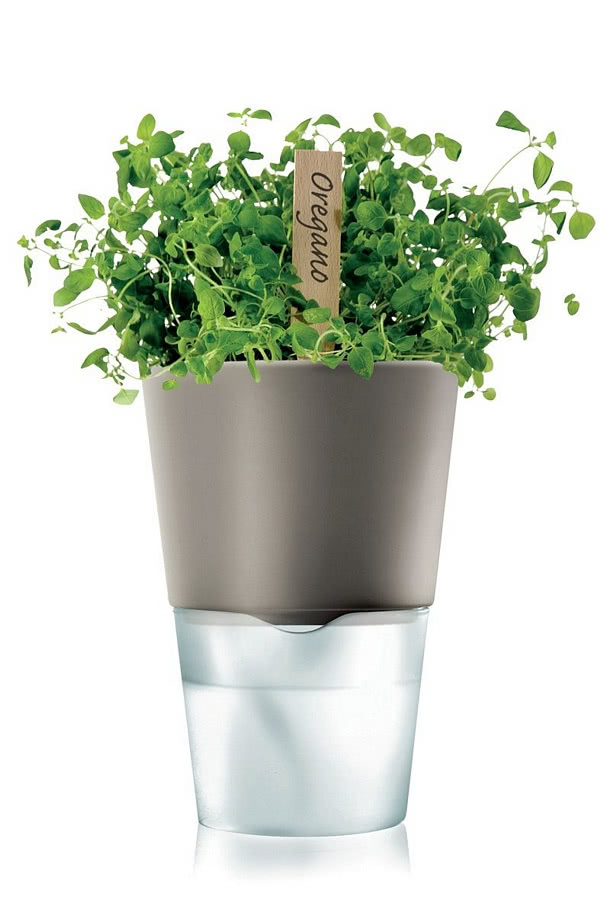 Doniczka składająca się z dwóch części:...