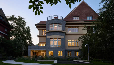 Ten praski dom połączył stare z nowym. Ocalono go z ruin