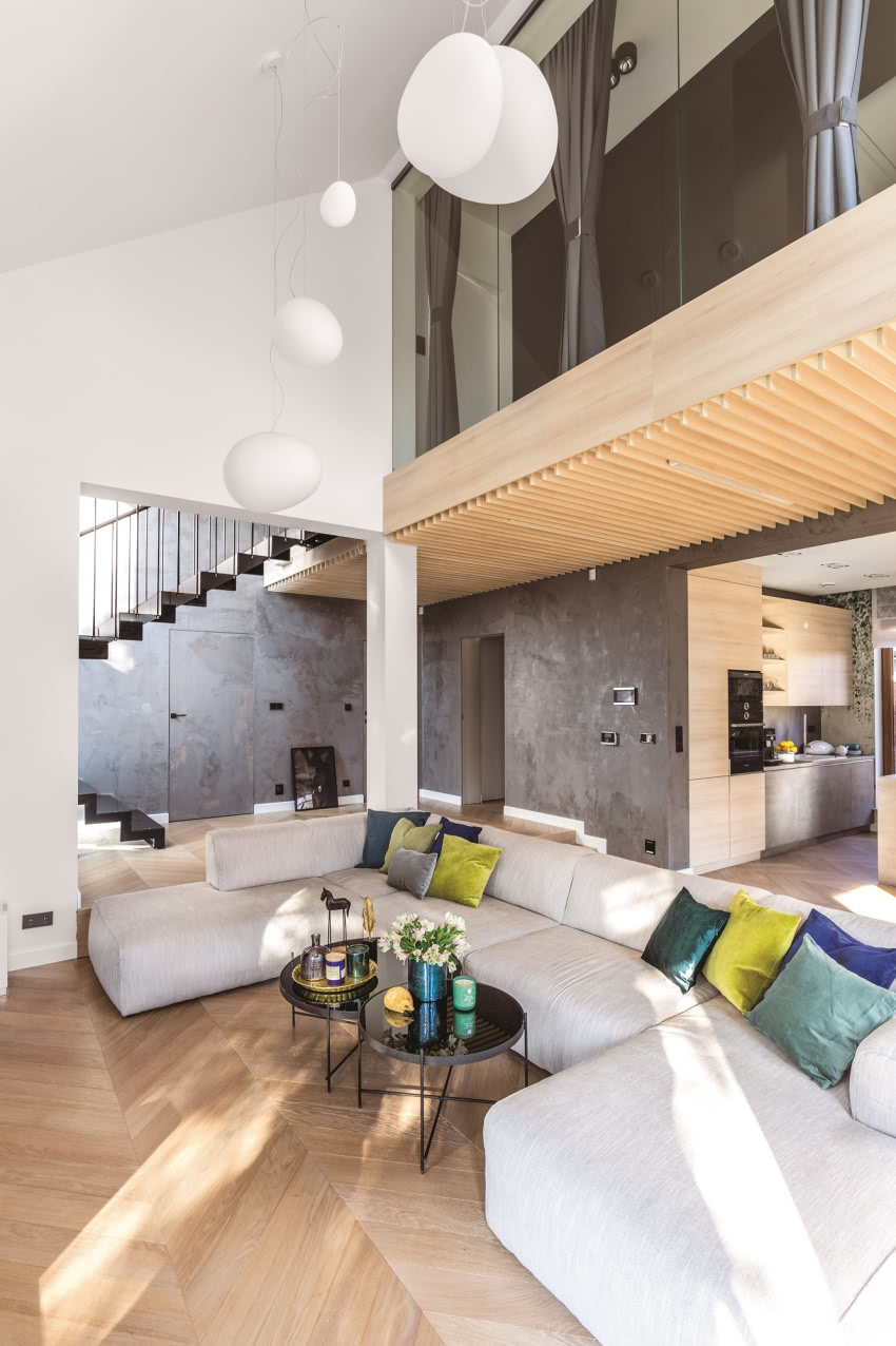 Duża i bardzo wysoka przestrzeń...