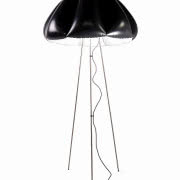 Przestrzenna konstrukcja lampy stołowej o...