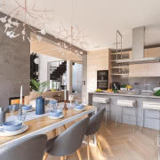 Główna sypialnia to obszerna przestrzeń,
w...