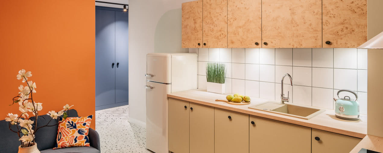 Kolorowe mieszkanie dla studentów w Krakowie. Małe, ale efektowne!