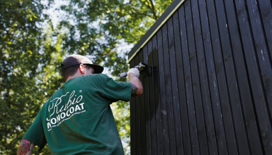 Jedna warstwa, maksimum ochrony – odkryj DuroGrit i nową filozofię zabezpieczania drewna na zewnątrz