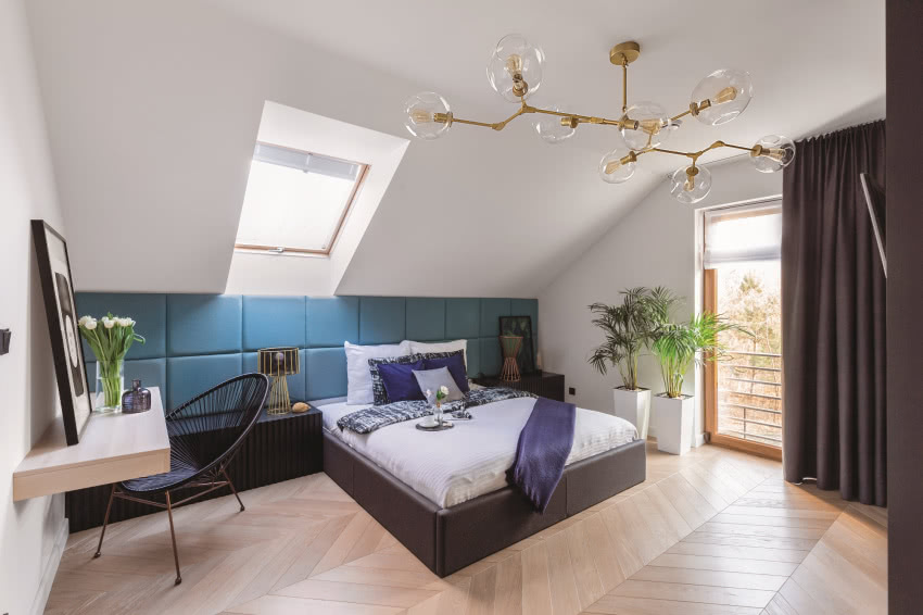 Główna sypialnia to obszerna przestrzeń,
w...