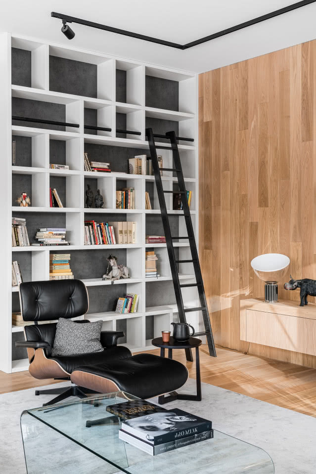 Fotel Eames w salonie aranżacja