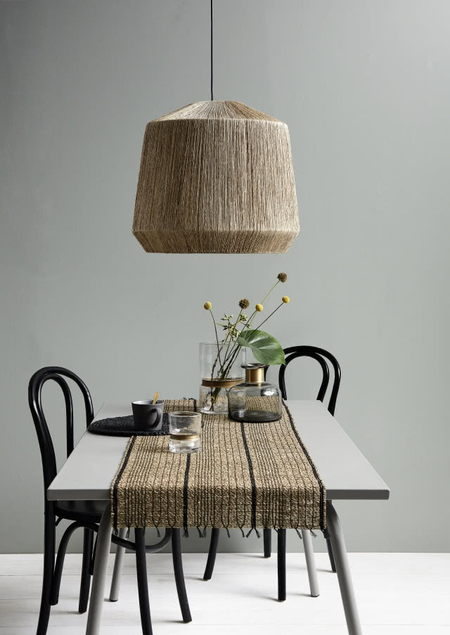 Naturalne materiały w jadalni