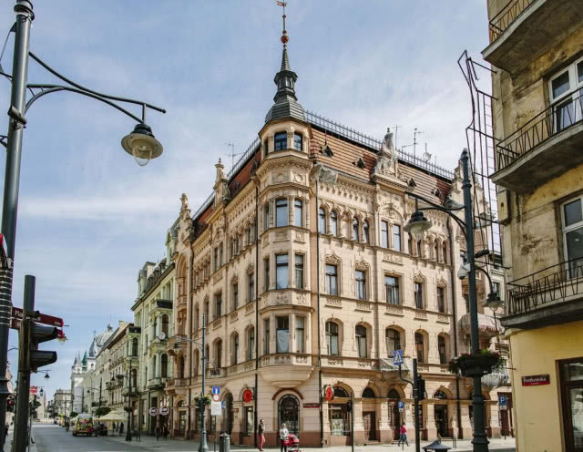 Piotrkowska 12 w Łodzi