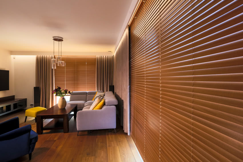 ANWIS, żaluzja drewniana 50mm napęd elektryczny