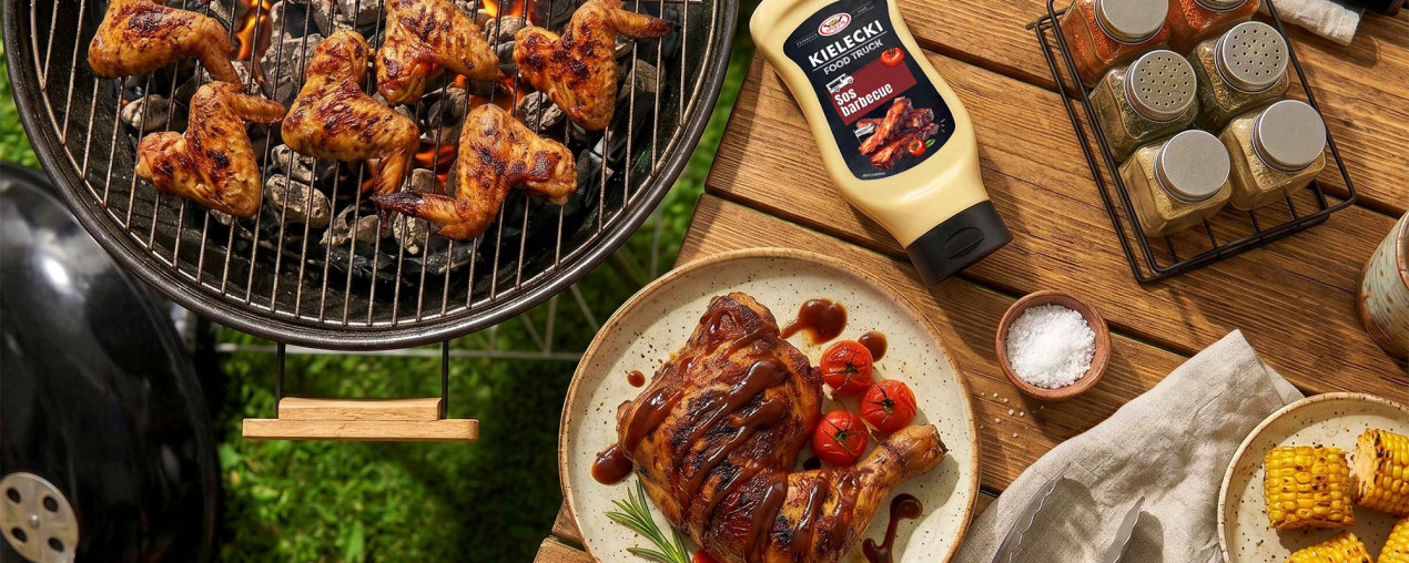 Glazurowane skrzydełka z Sosem Kieleckim barbecue