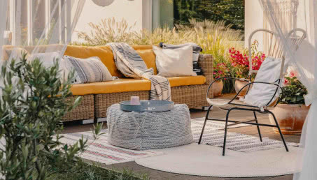 Co położyć na balkon? Jaka podłoga na balkonie się sprawdzi? 10 pomysłów