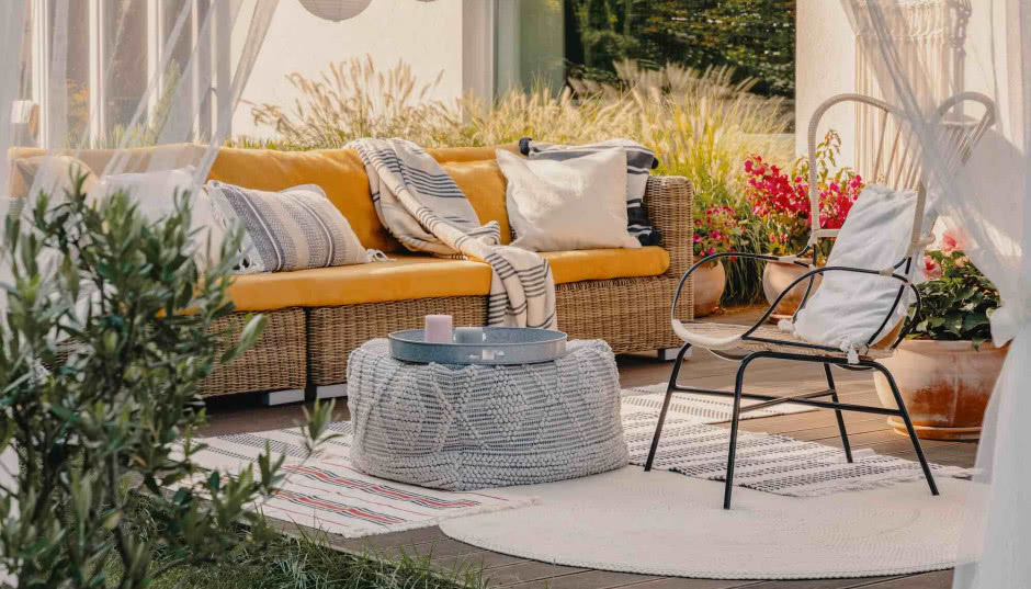 Co położyć na balkon? Jaka podłoga na balkonie się sprawdzi? 10 pomysłów