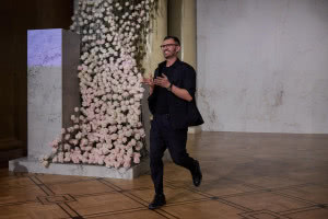 Ze świata wielkiej mody do designu - projektanci od ubrań dla wzornictwa