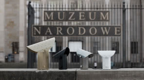 Lampy Apolin w Muzeum Narodowym w Warszawie. Od Apolinarego po Apolina