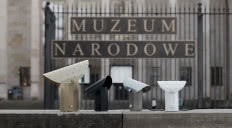 Lampy Apolin w Muzeum Narodowym w Warszawie. Od Apolinarego po Apolina