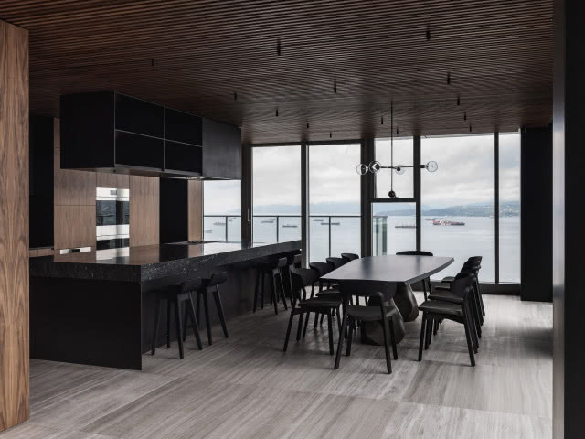 Penthouse w wieżowcu Vancouver House od Leckie Studio - Kanada, Vancouver, fot. Conrad Brown