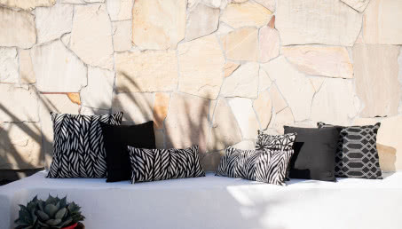 Piaskowiec na ścianę - popularne i naturalne rozwiązanie