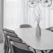 Dwupoziomowy apartament w Zielonej Górze inspirowany naturą