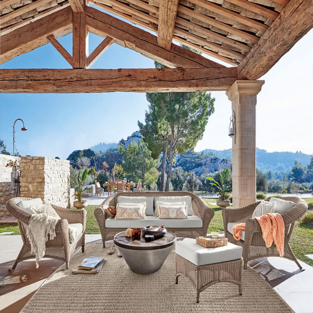 pergola, zadaszenie z drewnianych desek