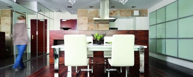 Fornir i marmur w apartamencie