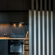 Mieszkanie w eleganckiej czerni