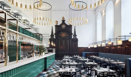 5 restauracji, które warto odwiedzić podczas wakacji! Te lokale znajdują się w niezwykłych miejscach!