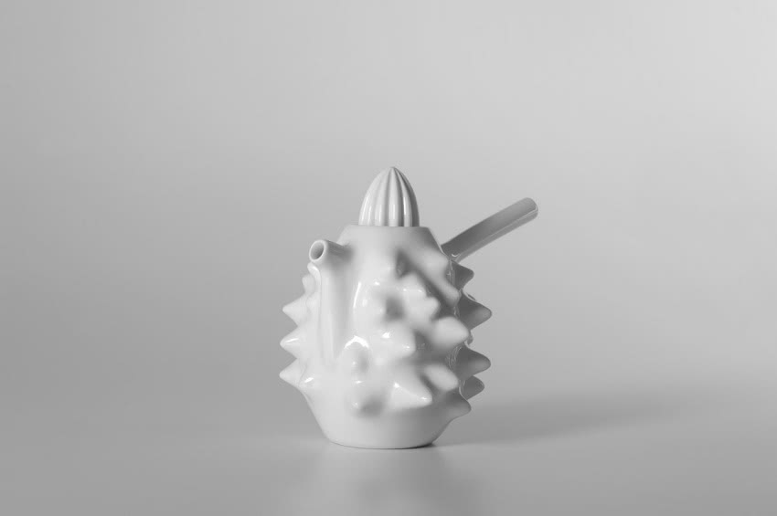 Soczysty dzbanek to dzbanek połączony z...