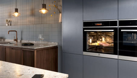 5 powodów, dla których warto kupić piekarnik parowy