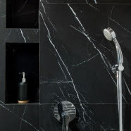 Mieszkanie w eleganckiej czerni