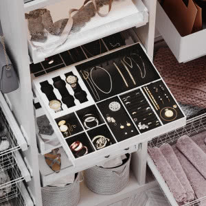 Inspiracje - jak urządzić garderobę?