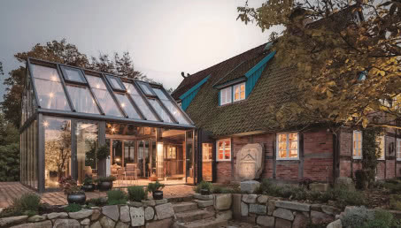 Salon pod szkłem - przydomowa oranżeria