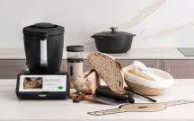 Październik pachnie domowym chlebem. Thermomix® pokazuje, jak upiec własny bochenek z chrupiącą skórką