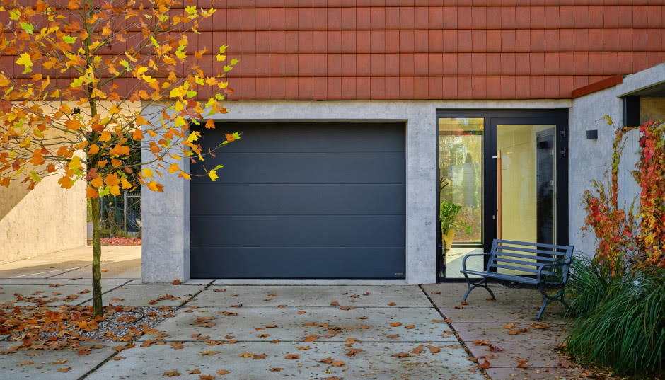 Nowy wymiar domu: brama garażowa w roli głównej